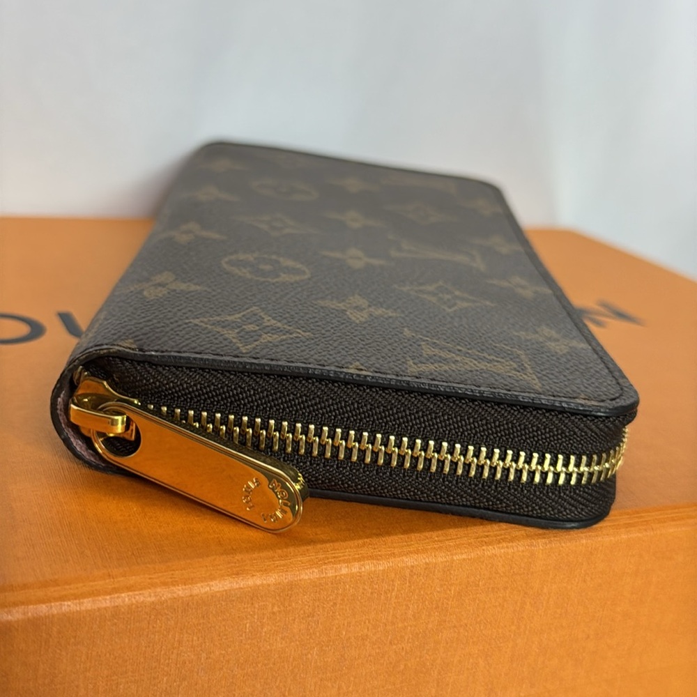 Louis Vuitton Monogram Zippy‎ Round Wallet Brown - Picture 6 of 9